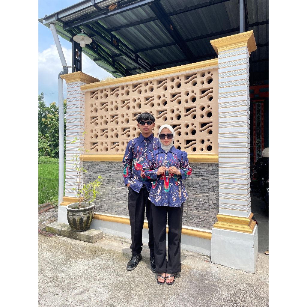 Couple Batik Putra Putri Motif Tirta Aksara Warna Biru Elektrik Couple Kemeja Batik Couple Bluose Ba