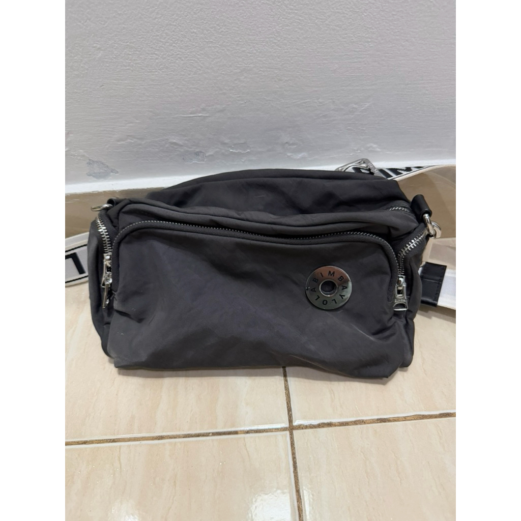 preloved bimba y lola sling bag (second)