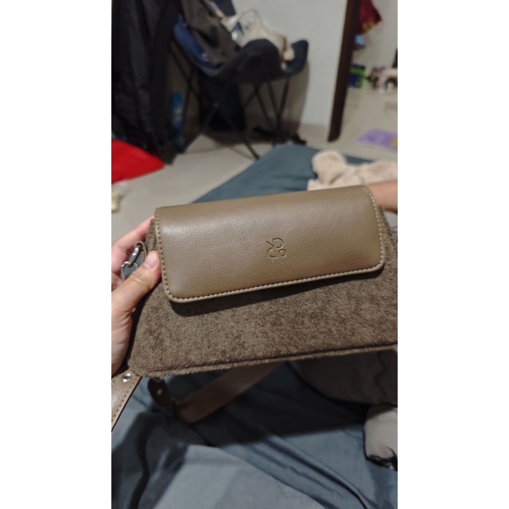 Preloved tas lokal prior