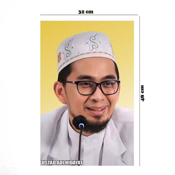 Poster dan frame tokoh islami Ustad Adi hidayat uk 32 x 48 bahan art carton / kertas photo / di lami
