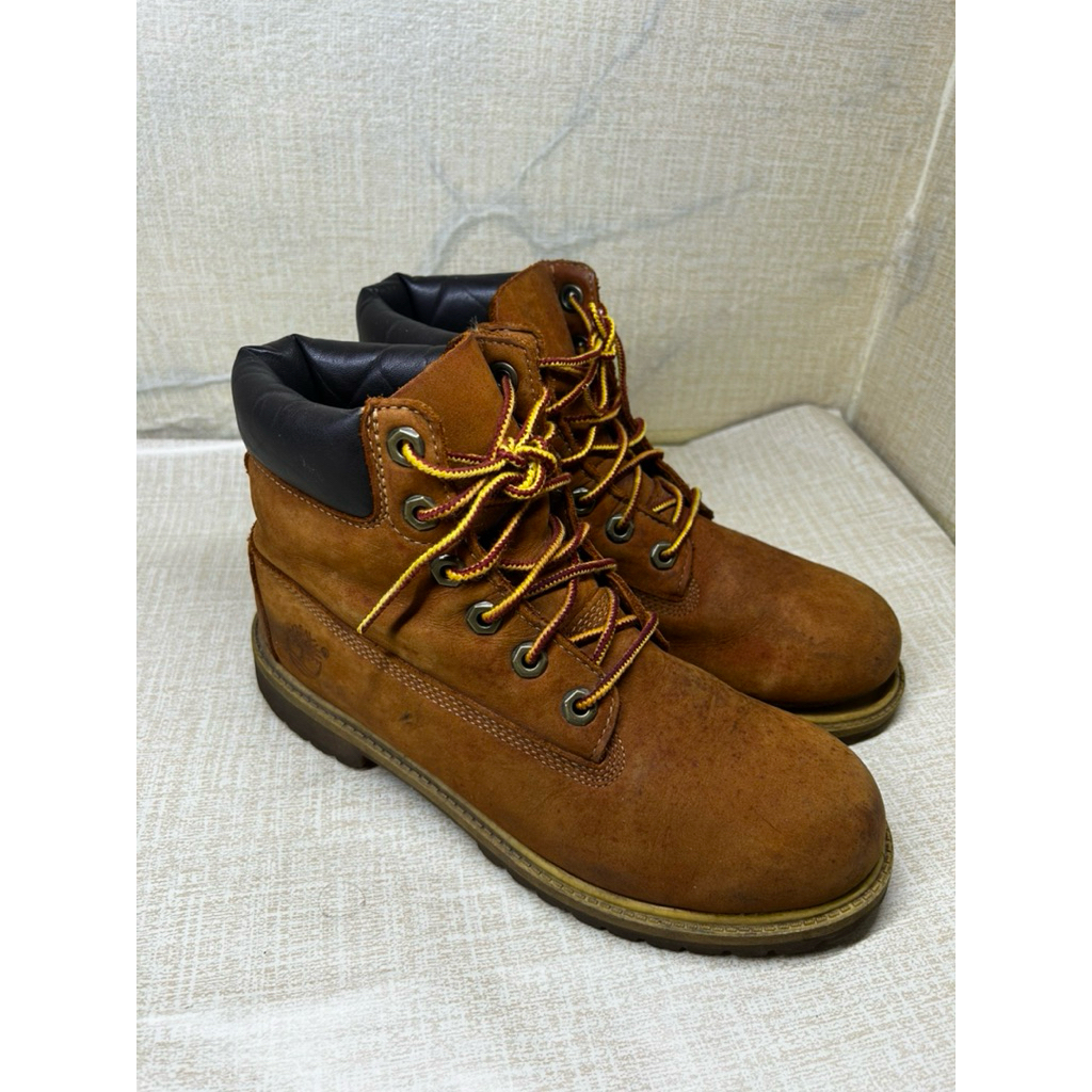 TIMBERLAND ICON SIZE 38 (BUTUH LEM)