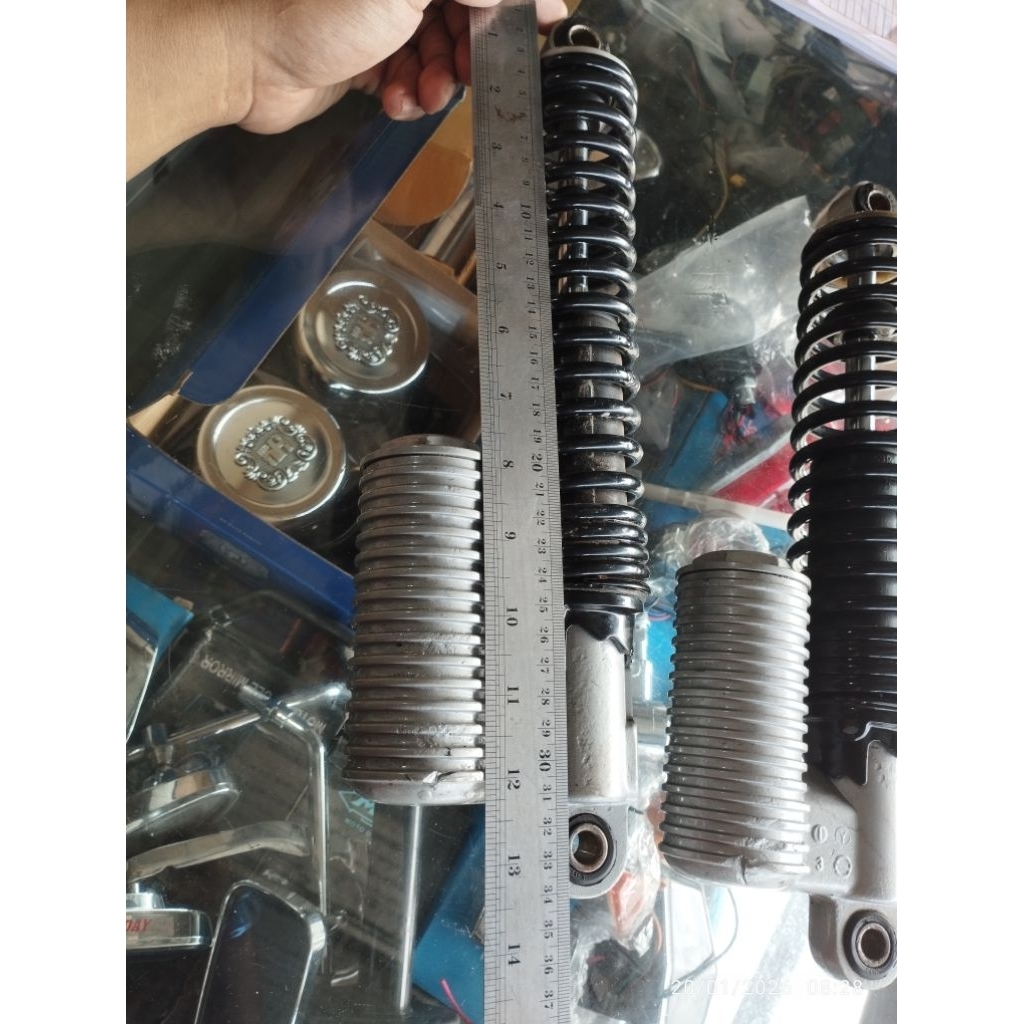 SHOCKBREAKER SHOCK BELAKANG  SKOK BELAKANG TABUNG  YAMAHA DT1 250 ENDURO IMPORT ORIGINAL SECOND REBO