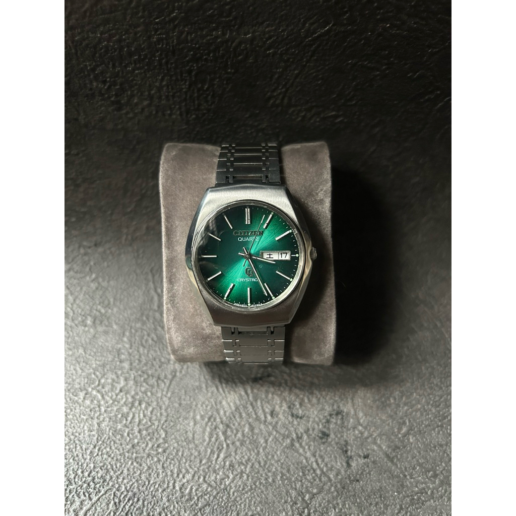 Citizen Crystron Green Gradient