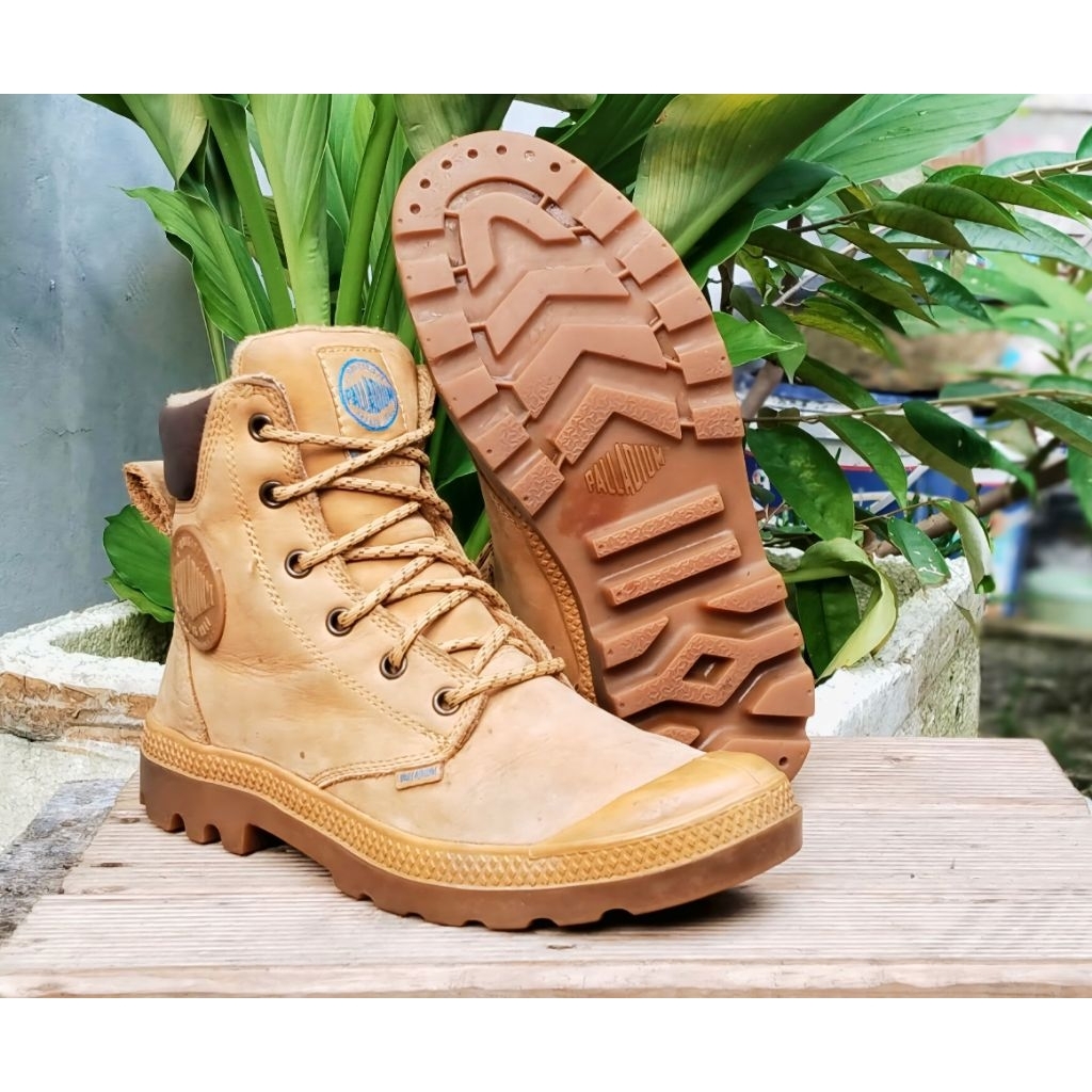 PL sepatu boot Paladium sz 39
