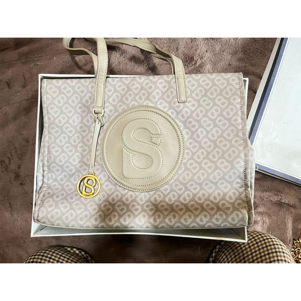 aaliya bag buttonscarves