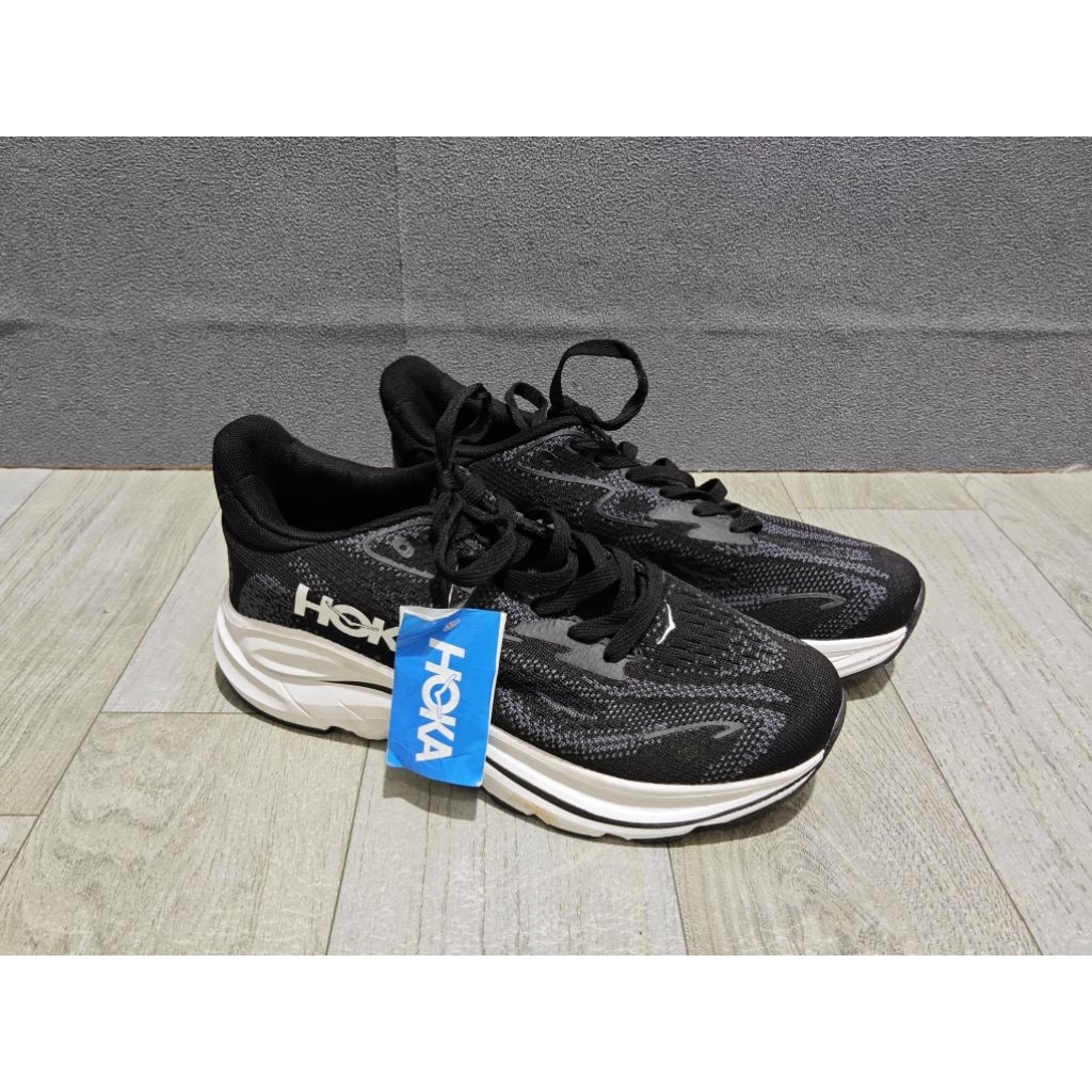 Hoka Clifton 9 Black White