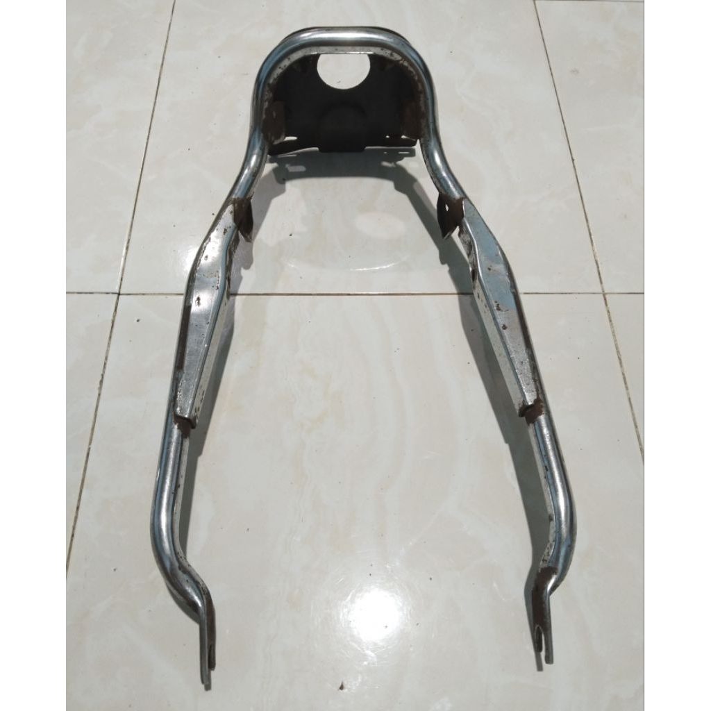 Behel begel plenger belakang Suzuki GP100 GP125 tahun 78 79 Original second