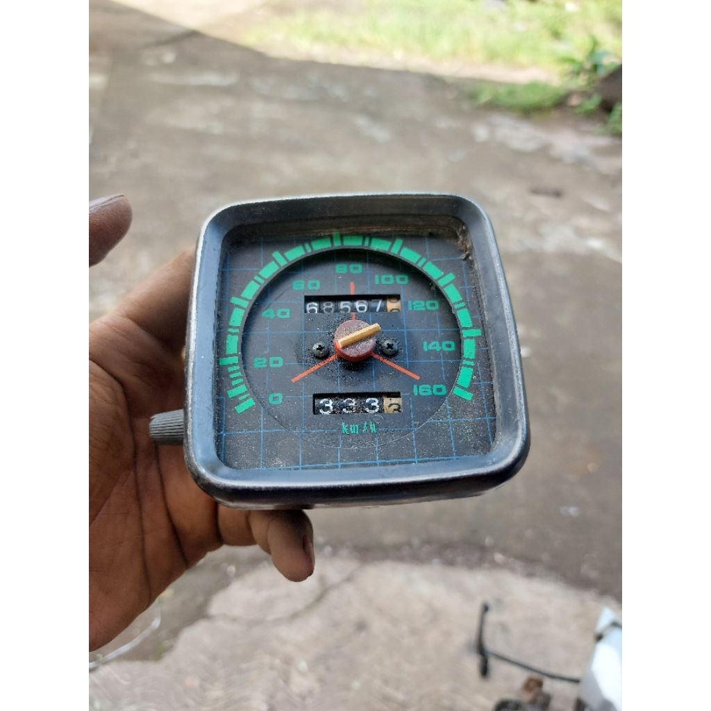 Spidometer Speedometer Suzuki Trs TRS Original Bahan