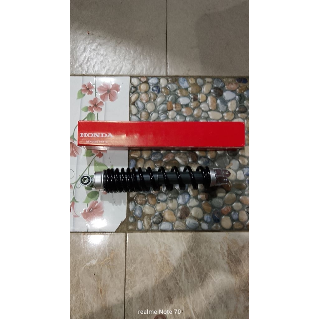 Shockbreaker belakang Honda 52400-KZR -600