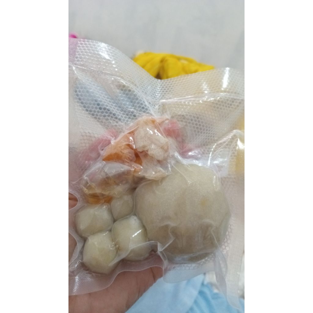 Cilok sedang isi ayam jando