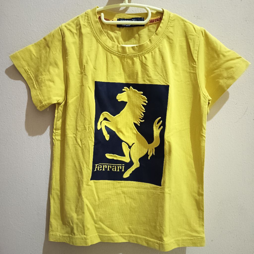 Preloved Kaos Ferrari Anak
