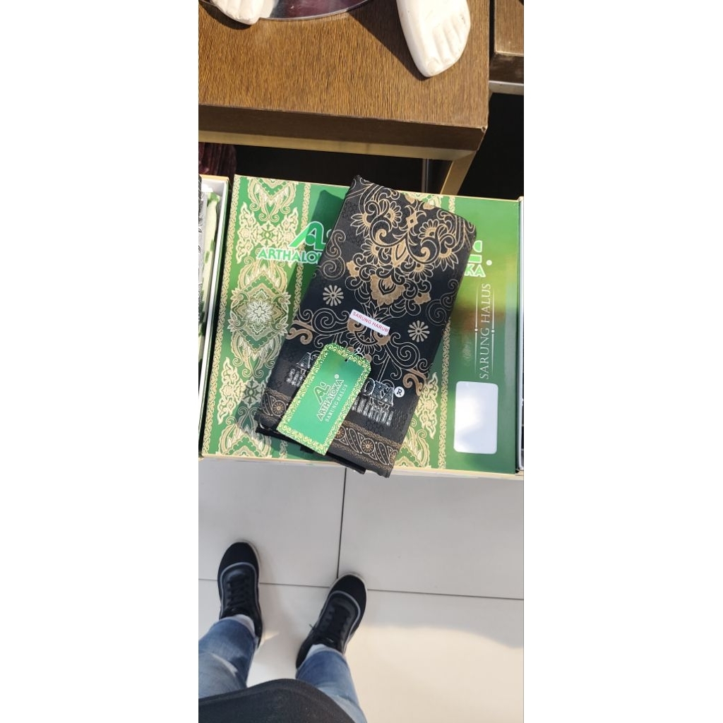 sarung Arthaloka