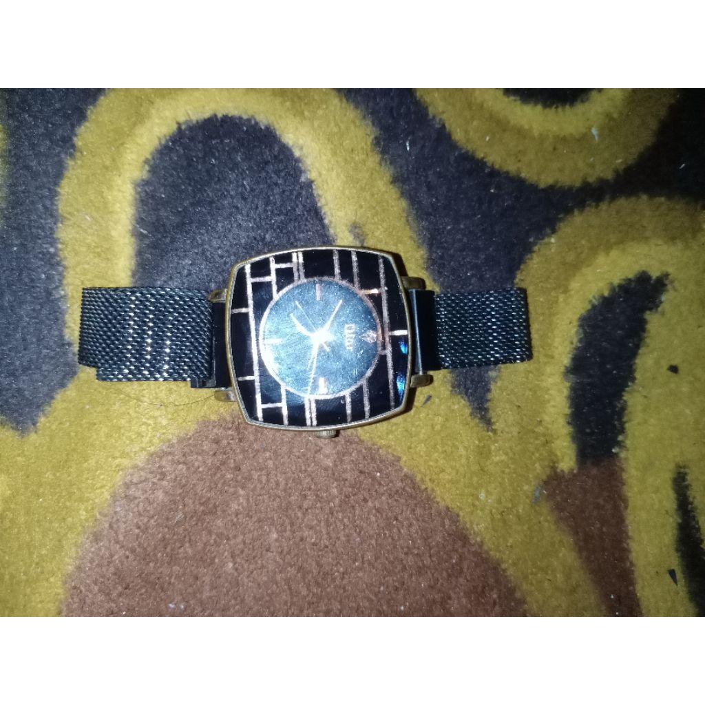 Jam Tangan Dior
