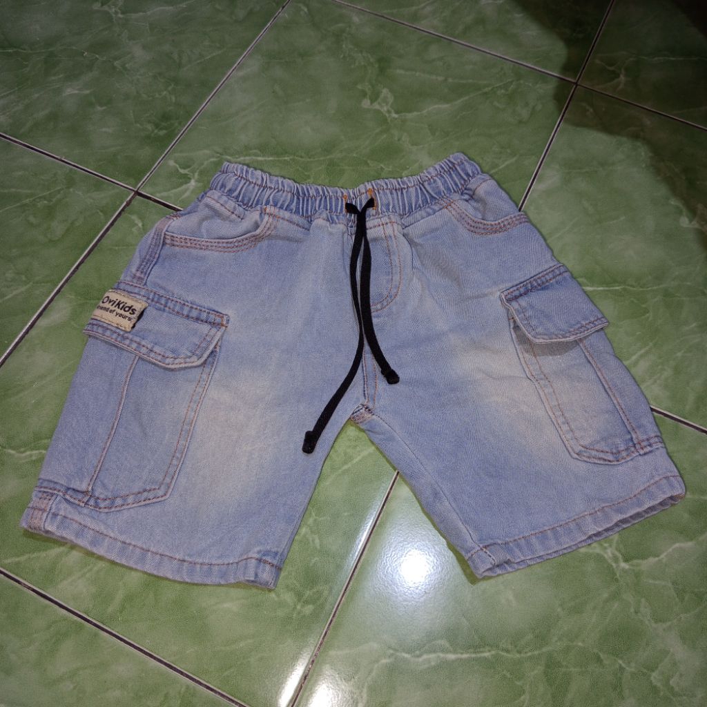 Preloved Celana Pendek Anak Jeans Cargo Laki-laki umur 4-5 tahun Merk OVIKIDS / Celana pendek anak J