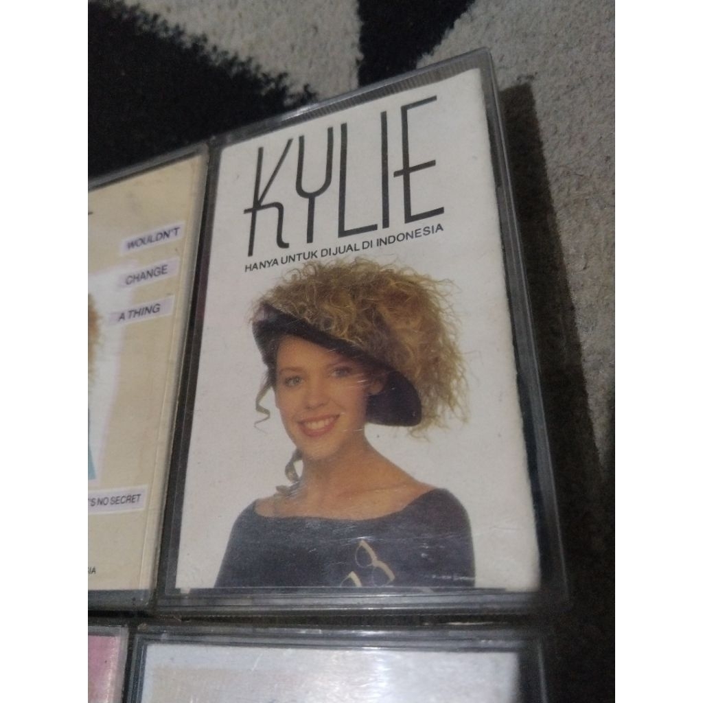 kaset pita kylie minogue / kylie