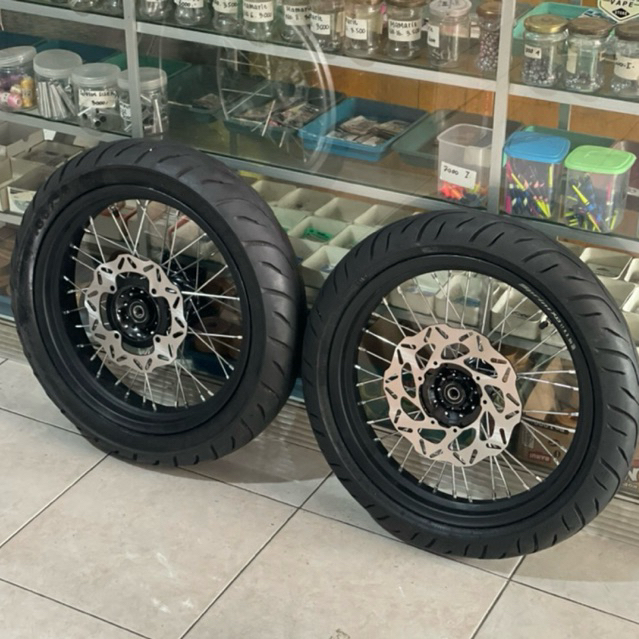 WHEELSET SUPERMOTO SECOND VELG SUMO BEKAS WHEELSET SUPERMOTO BEKAS KLX CRF WR