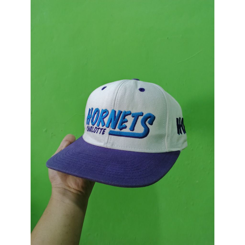 topi Charlotte hornet x 4did4s vintage