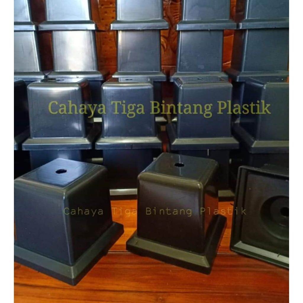 W4  HITAM / Tatakan Piala/ Dudukan Piala/ SparePart Piala/ Trophy W4/Kaki Piala/ Alas Kotak Piala W4