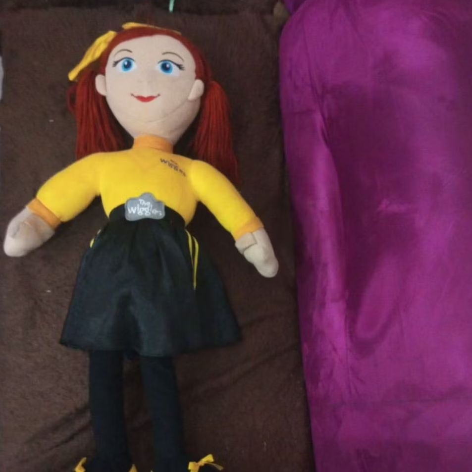 Emma The Wiggles + Admin Shopee
