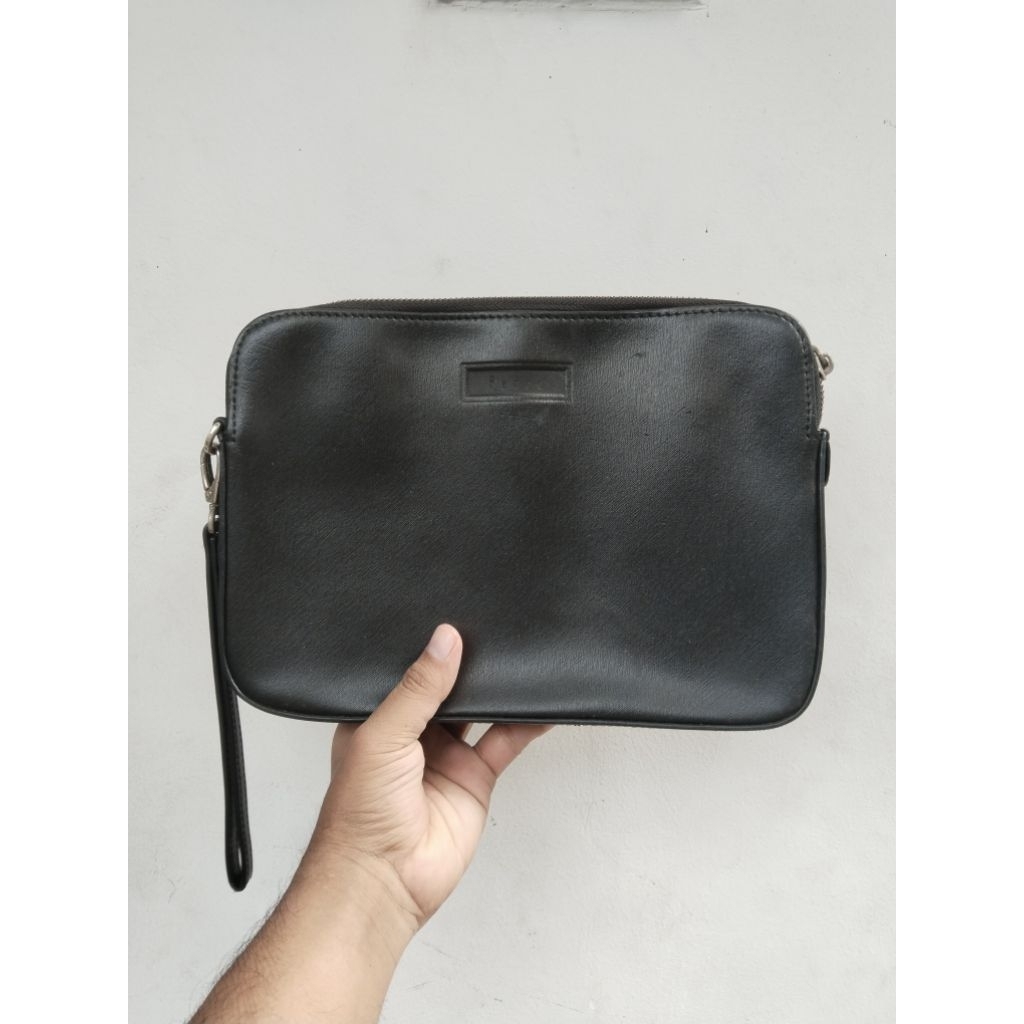 clutch Pedro business man original
