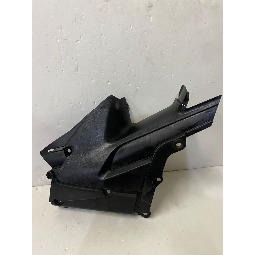 COVER R CENTER BLADE OLD 64325KWB920