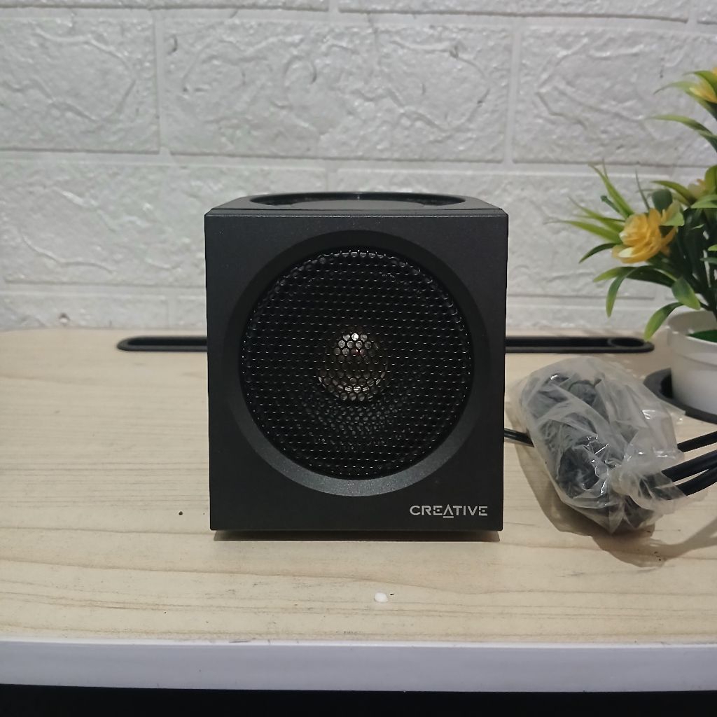 Speaker satelit CREATIVE