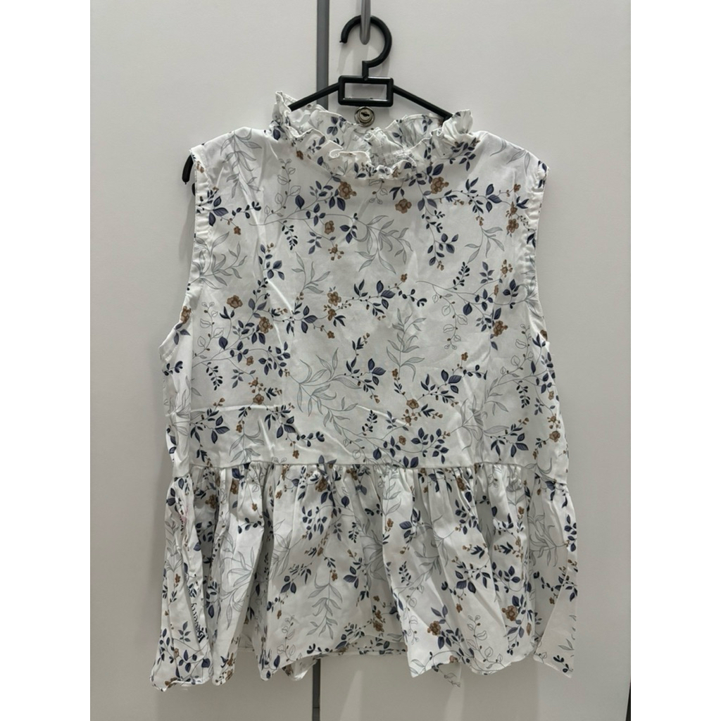 Preloved Inner Ruffle Cardigan
