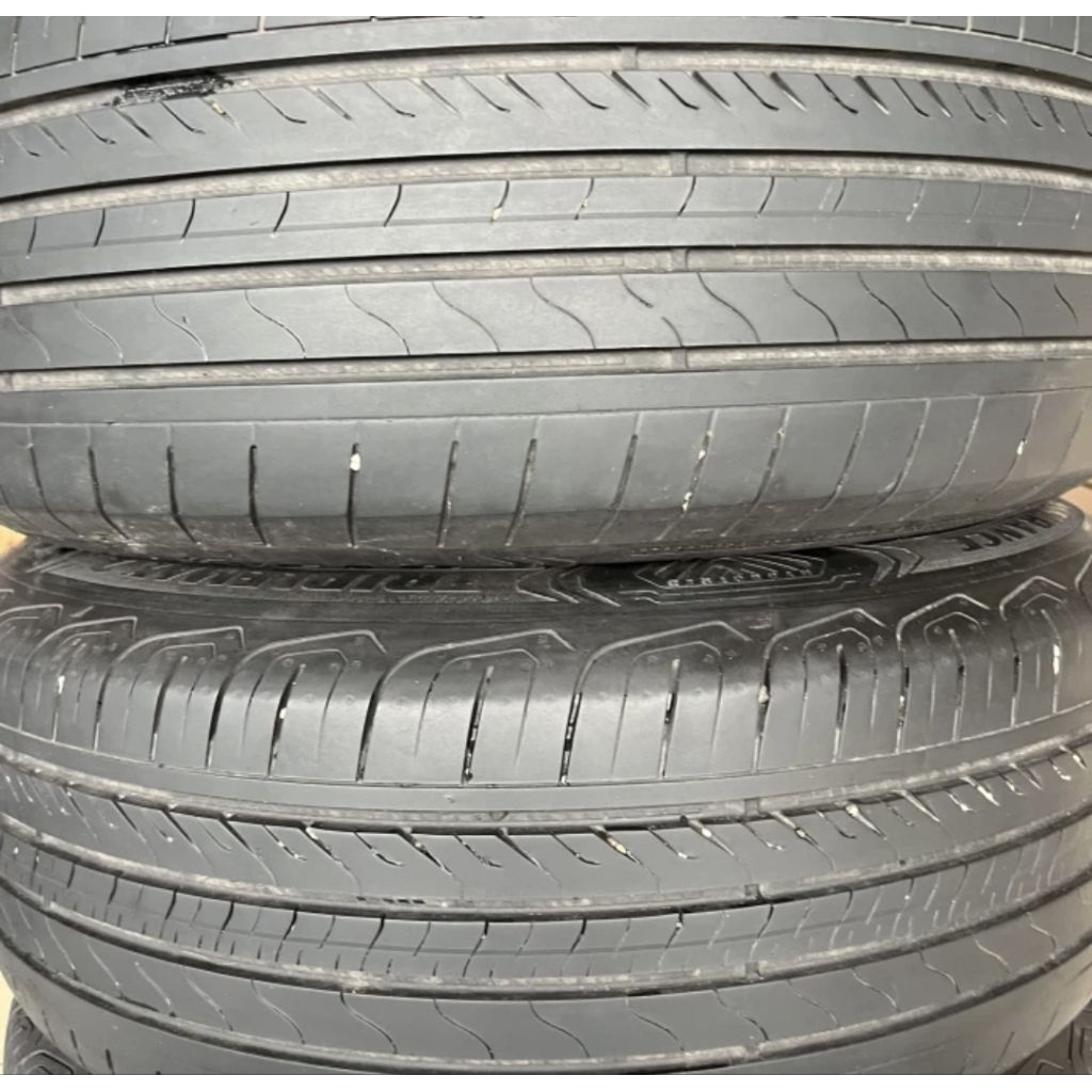Ban Goodyear Assurance 205 50 R17