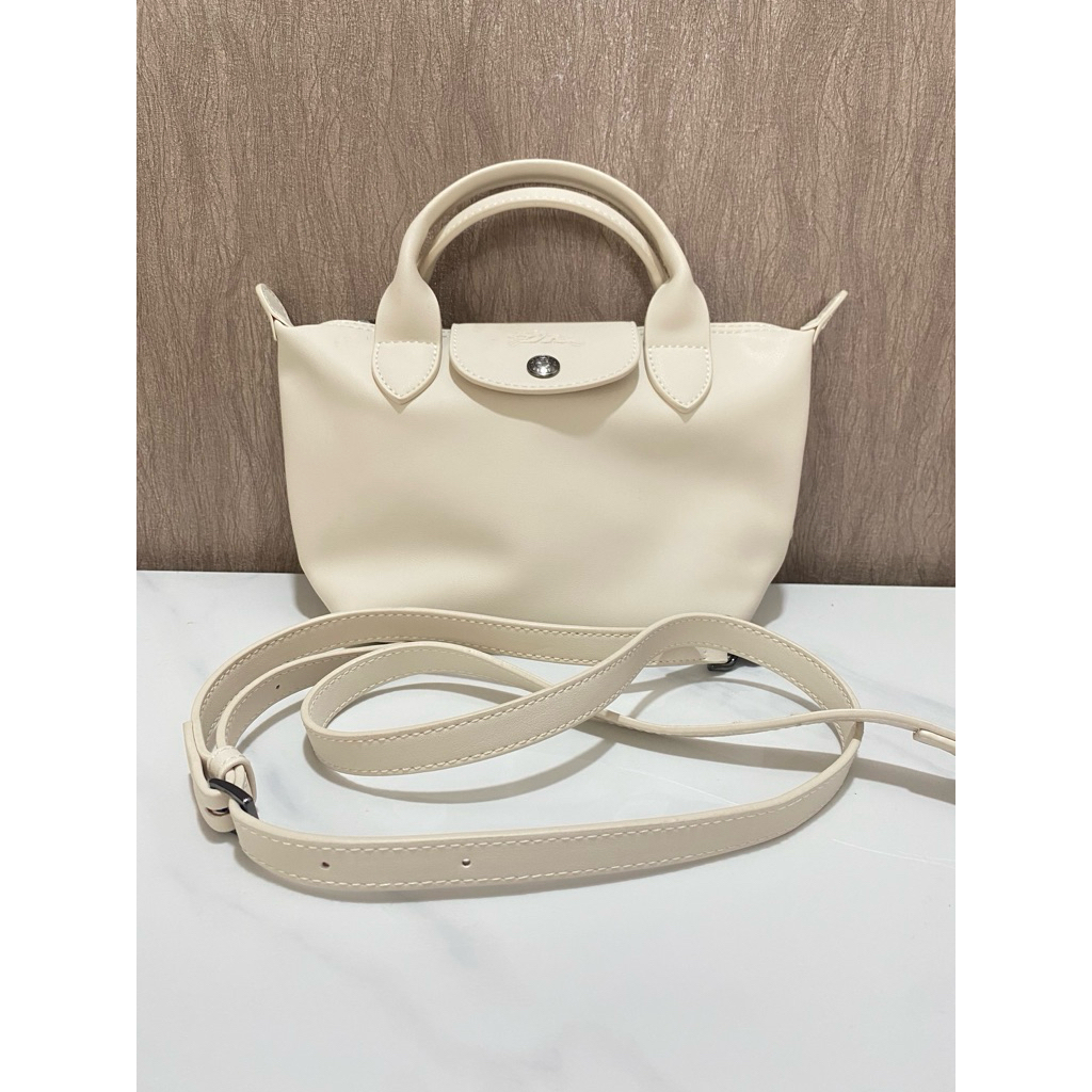 PL LC CUIR PUTIH SIZE S