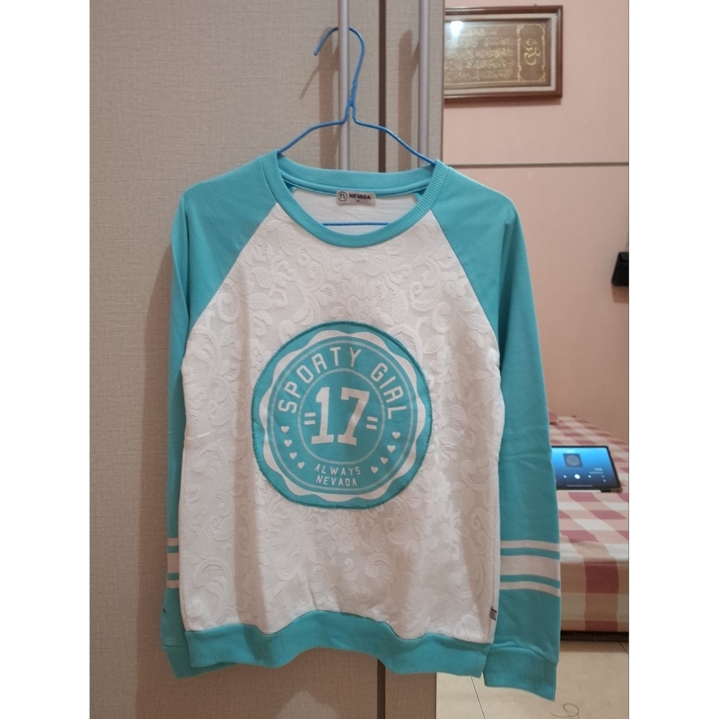 PRELOVED SWEATER NEVADA