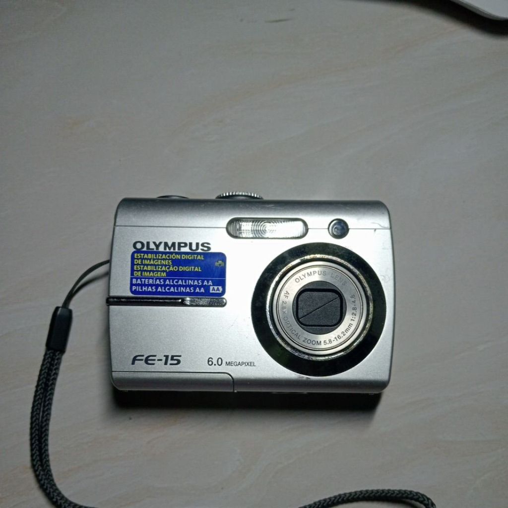OLYMPUS FE-15