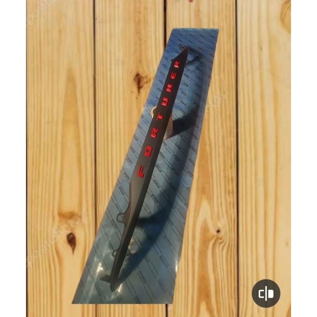 TRUNKLID FORTUNER 2016-2021