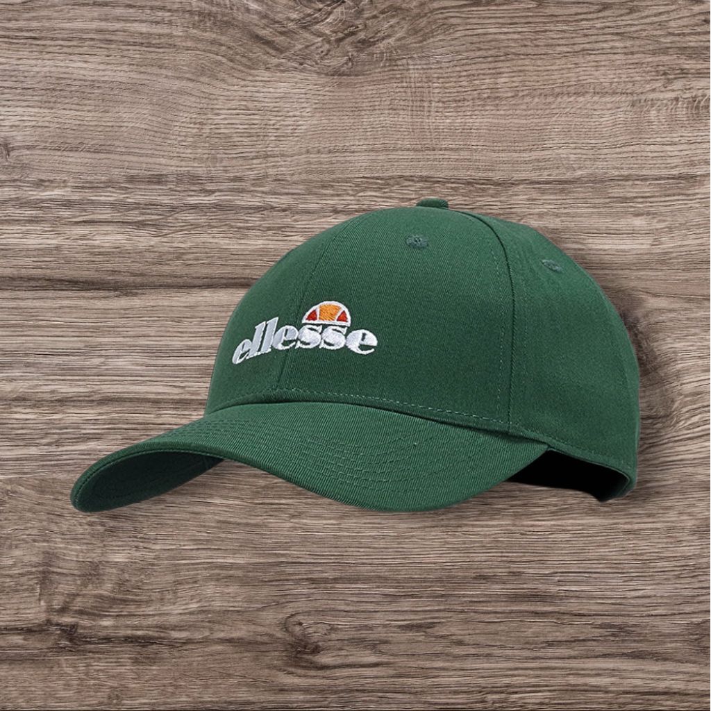 CAP ELLESSE