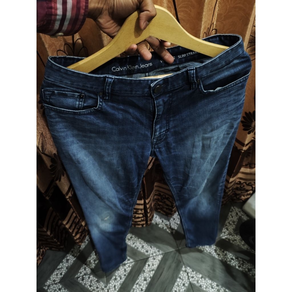 jeans Calvin klein second size lokal 33