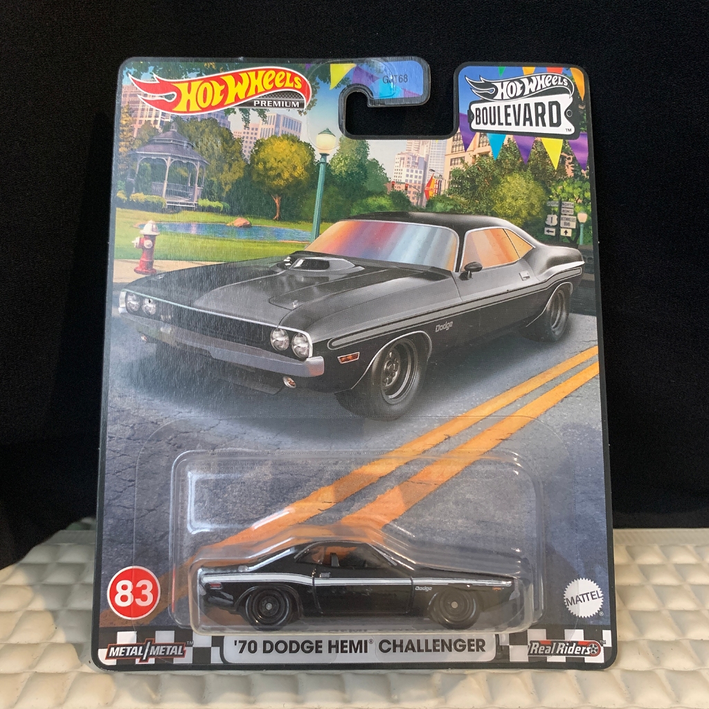 Hot Wheels 70 Dodge Hemi Challenger | Hot Wheels Boulevard