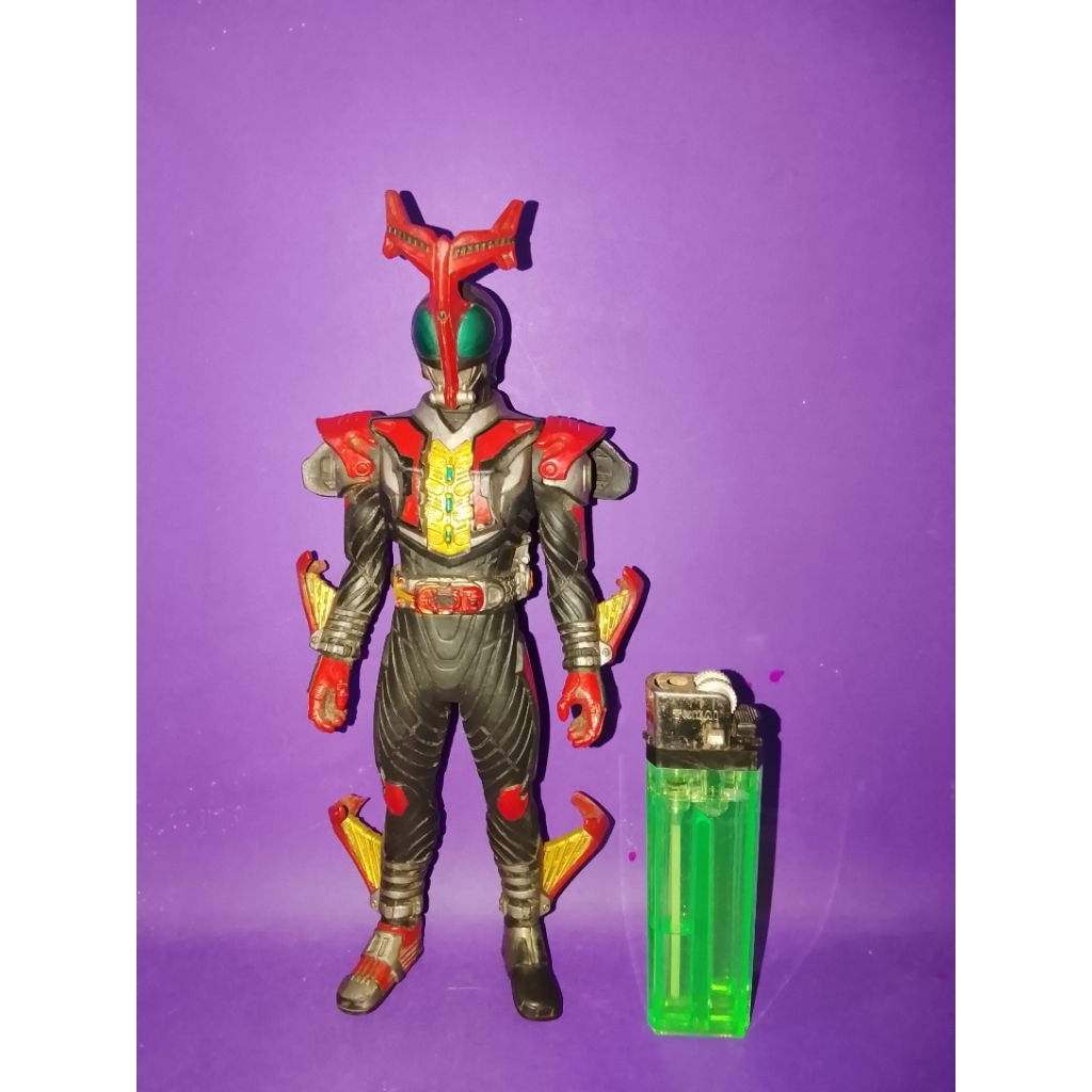 Figure RHS 17 cm Kamen Rider Kabuto - Hyper Form Hyper Clock Up Activated