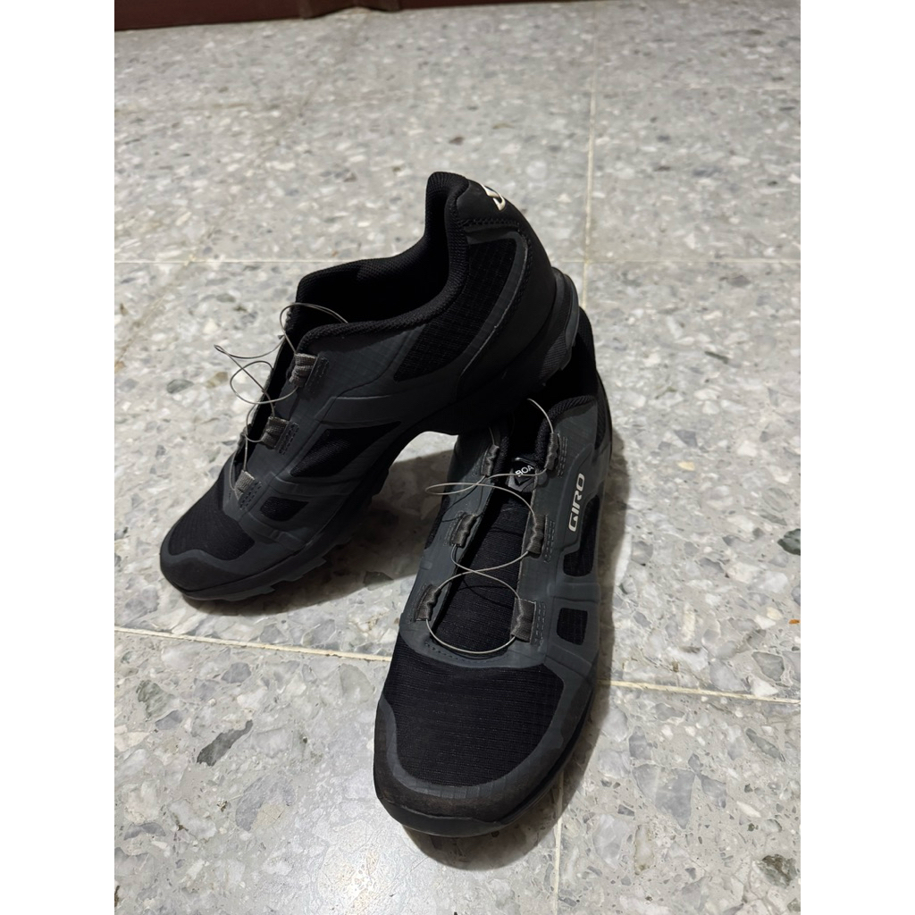 Sepatu cleat MTB Giro Gauge BOA