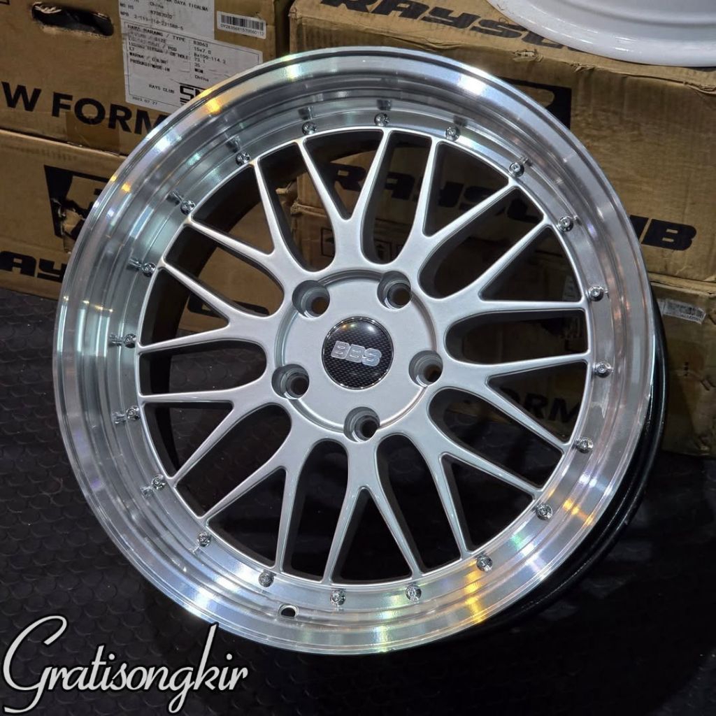 velg mobil ring 18 bbs lm HYPER SILVER POLIS pcd 5x120 lebar 8 - 9 velg racing bmw r18 velg bmw e46 