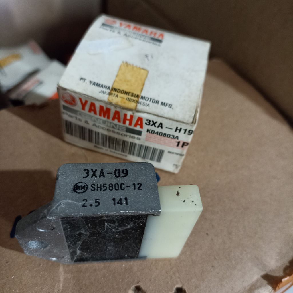 Original Regulator kiprok rectifier regulator assy 3XA Yamaha Force one fiz fizr Nos