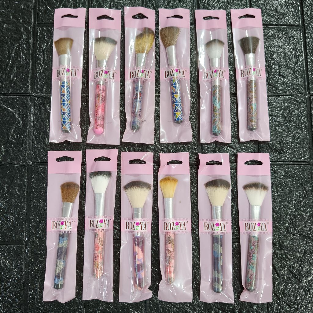 Kuas blush on/set kuas make up blush on warna warni isi 12 pcs