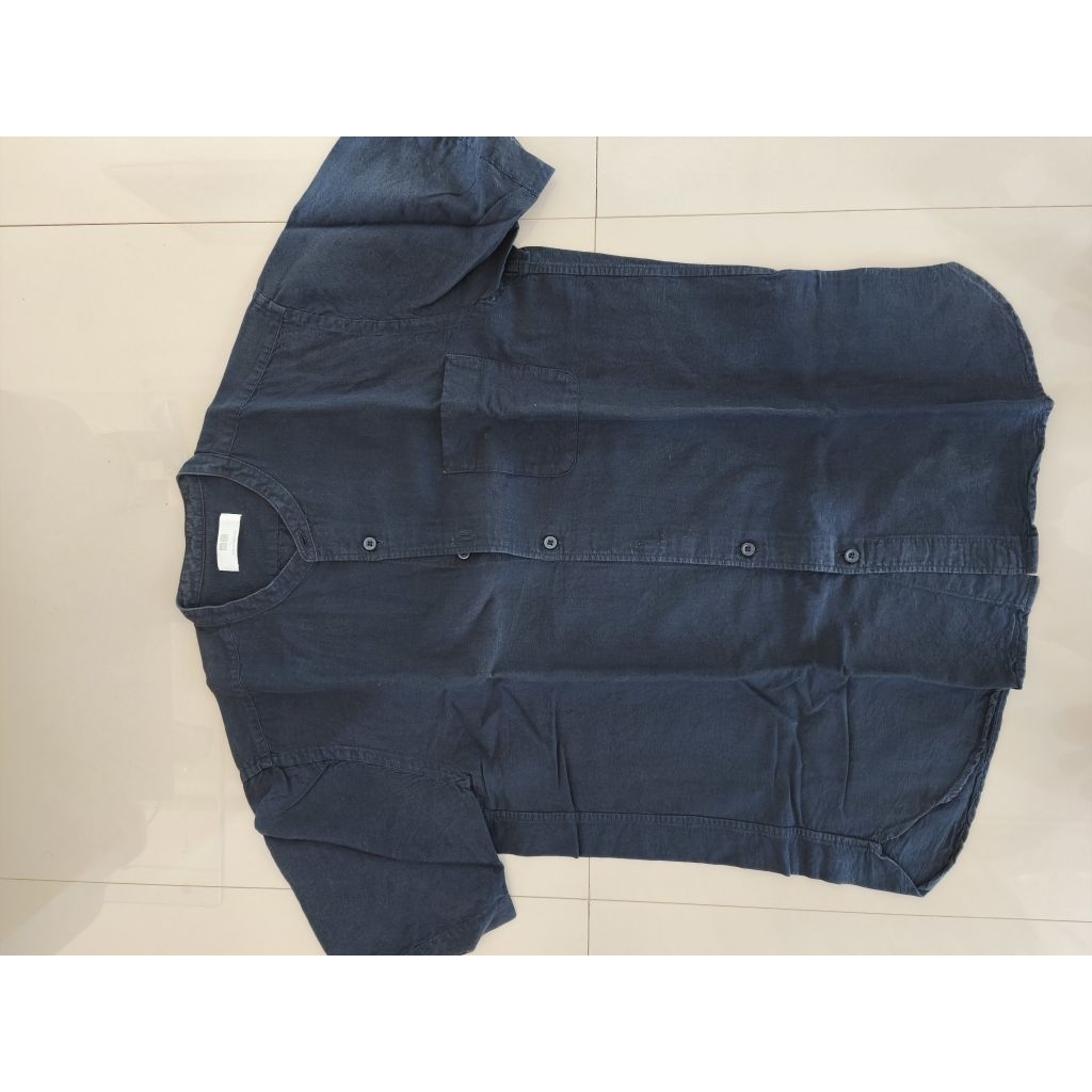 Kemeja shanghai uniqlo