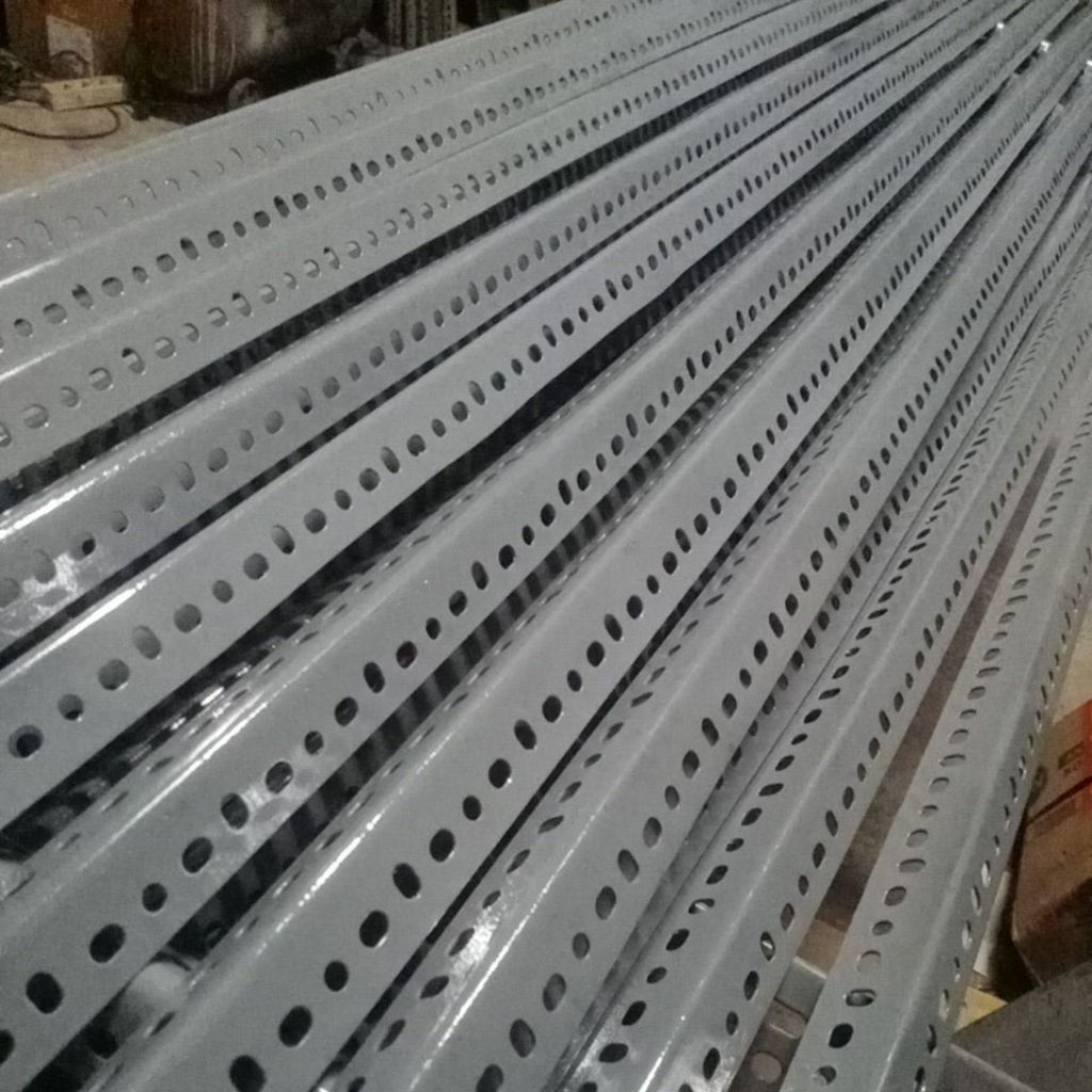 Besi Siku Lubang 1,5mm