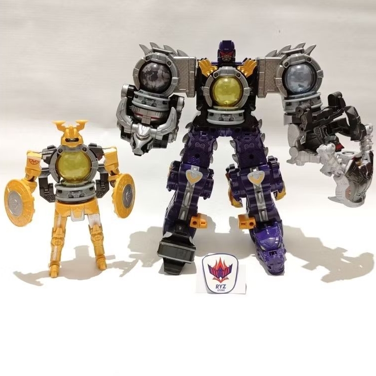 DX Power Rangers Uchu Sentai Kyuranger Ryuteioh Kyutama Gattai Megazord BANDAI