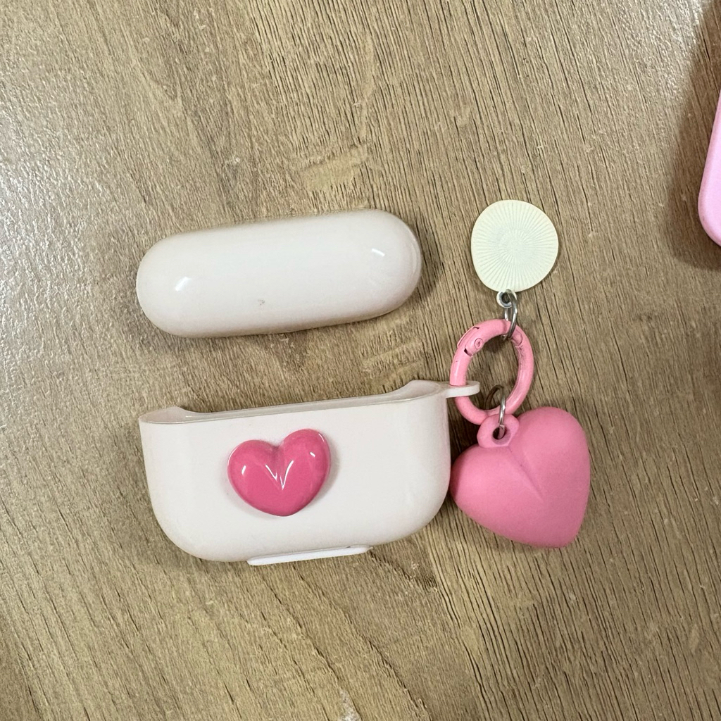 Casing Airpods Pro 2nd Gen Love