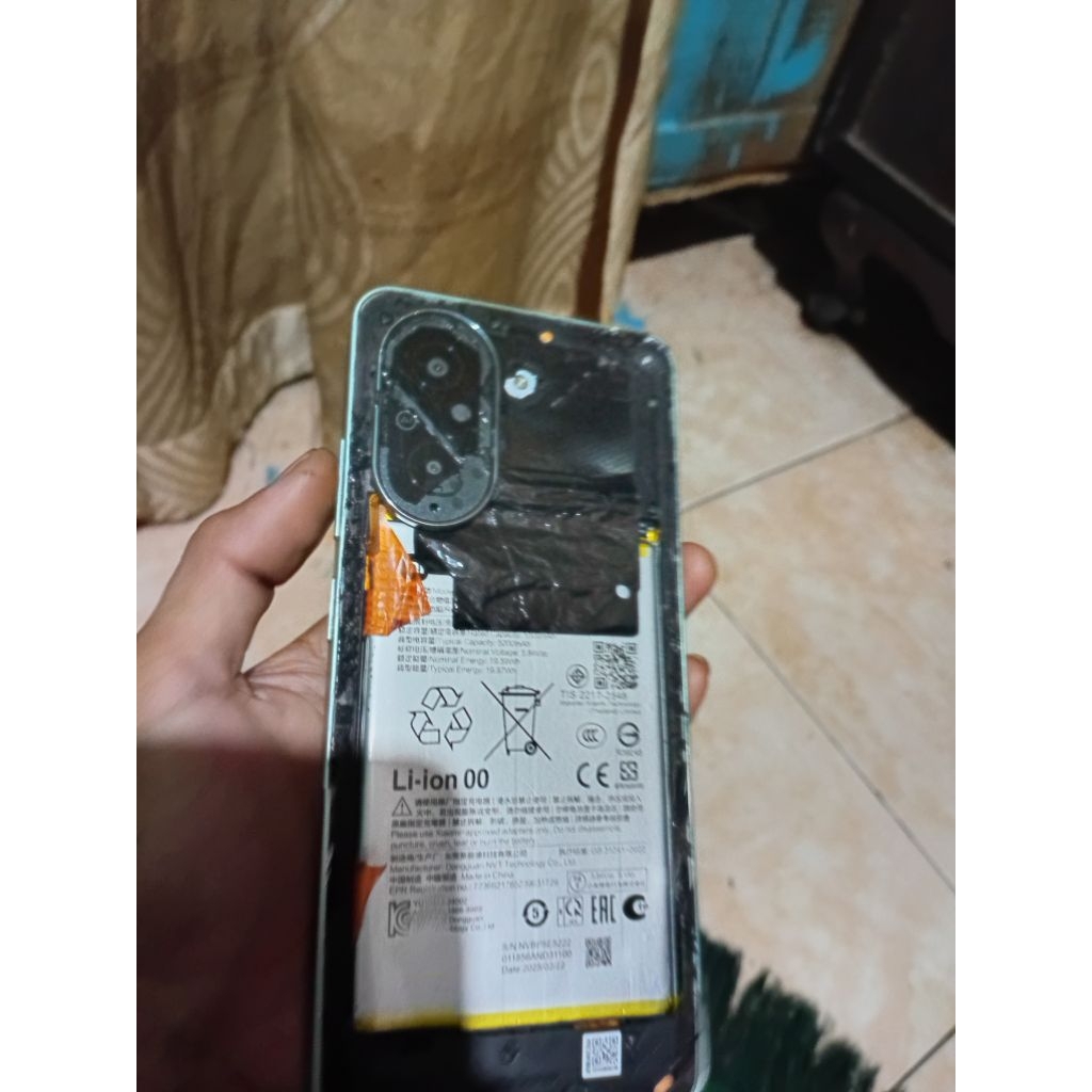 di jual unit redmi a5 2025 minusnya gak ada tutup belakang hp secind hp bekas