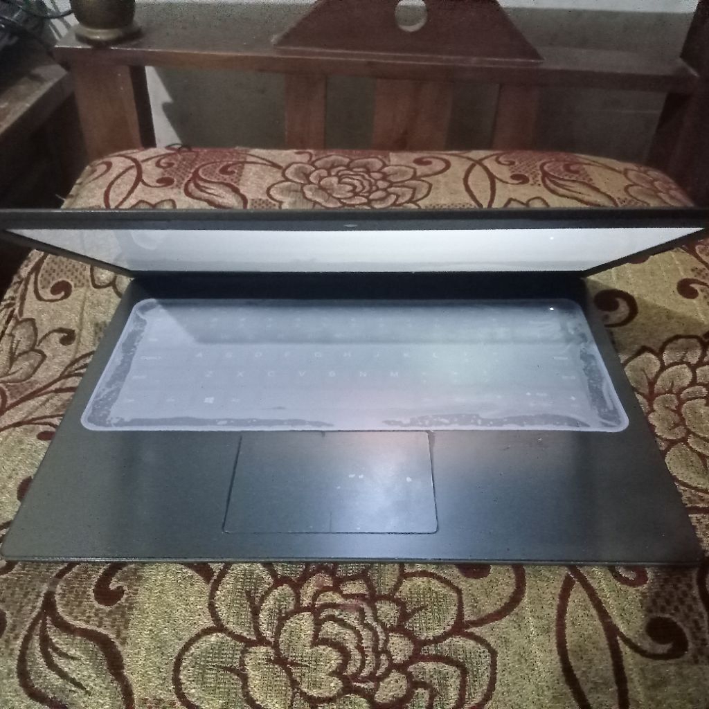 Lenovo Core i7 gen 11 double VGA like new