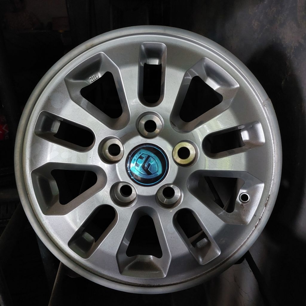 Velg Kuda L300 Ring 14 Silver Original Pako Muatan Berat untuk L300 Carry GrandMax