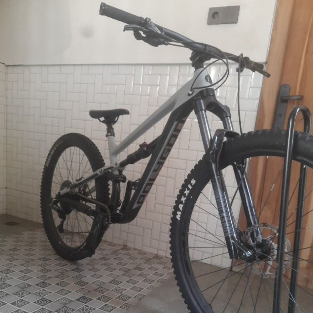 Sepeda Polygon Siskiu T7 size M29 second upgrade