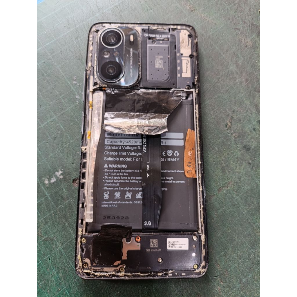 Benda Pusaka Poco F3 kondisi mesin mati