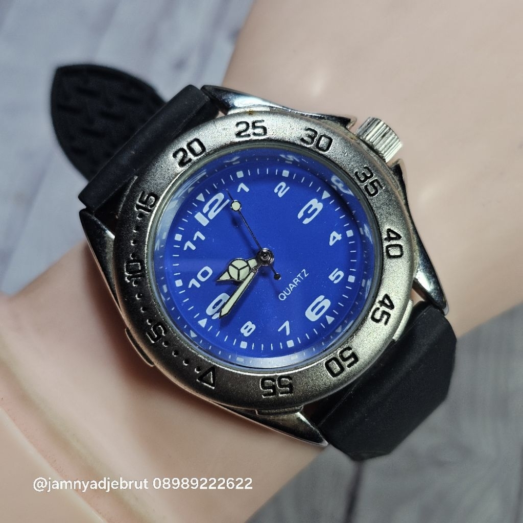 Jam Diver Nobrand Silver Blue Bekas